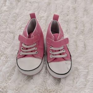 Baby girl shoes size 2.